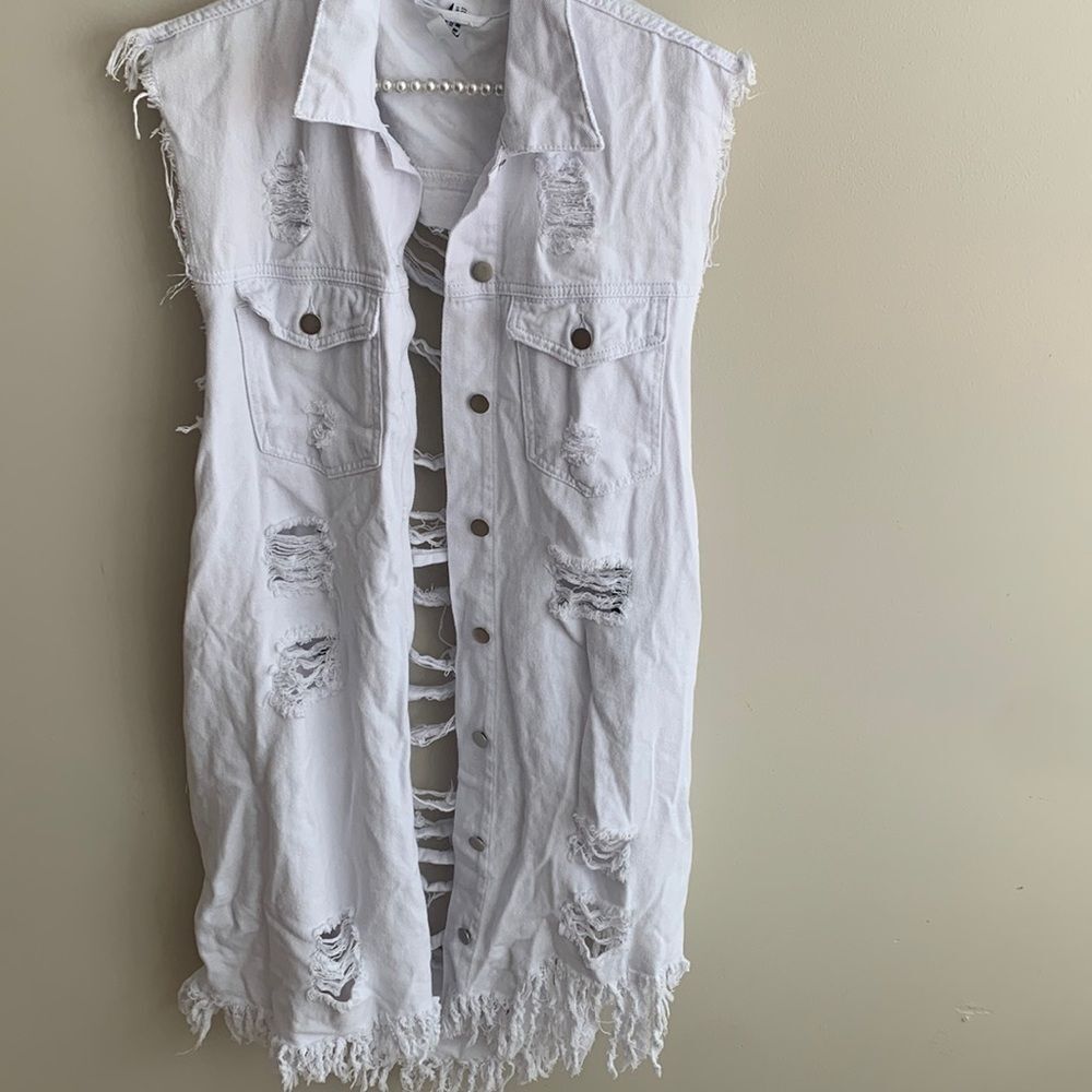 American bazi nwt white denim distressed vest size 3xl